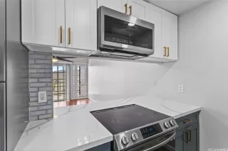 Photo #3: 202524274 Listing