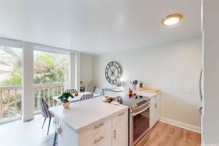 Photo #6: 202524280 Listing