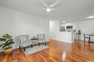 Photo #4: 202524283 Listing 