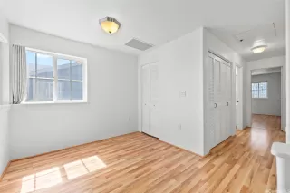 Photo #6: 202524289 Listing