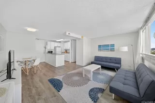 Photo #5: 202524307 Listing