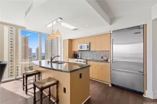 Photo #5: 202524314 Listing