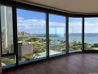 Photo #3: 202524318 Listing