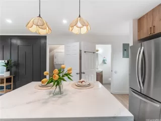 Photo #6: 202524328 Listing 