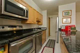 Photo #2: 202524330 Listing