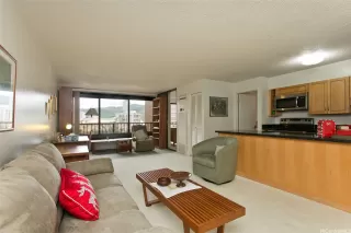 Photo #4: 202524330 Listing