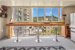 Photo #4: 202524335 Listing 