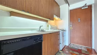 Photo #4: 202524340 Listing