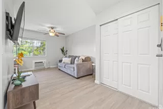 Photo #2: 202524354 Listing