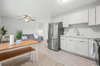 Photo #6: 202524354 Listing