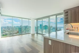 Photo #2: 202524356 Listing