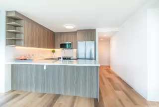 Photo #4: 202524356 Listing