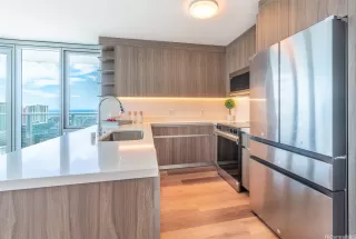 Photo #5: 202524356 Listing