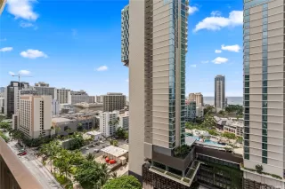 Photo #6: 202524368 Listing