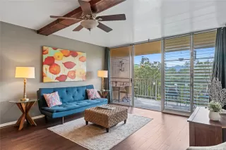 Photo #3: 202524373 Listing 