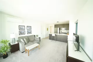 Photo #3: 202524376 Listing