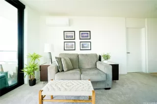 Photo #4: 202524376 Listing