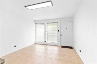 Photo #2: 202524379 Listing 