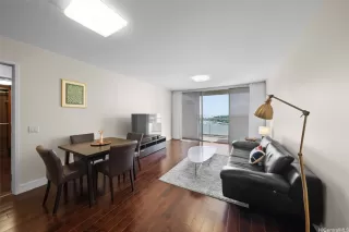 Photo #3: 202524381 Listing