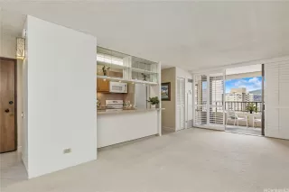 Photo #2: 202524390 Listing 