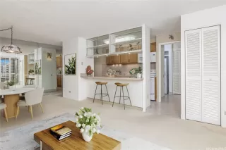 Photo #3: 202524390 Listing 