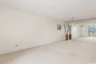 Photo #6: 202524390 Listing 