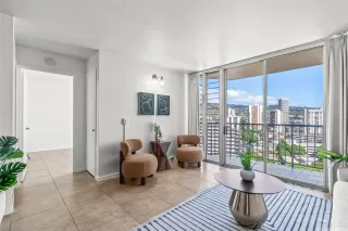 Photo #3: 202524393 Listing 