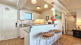 Photo #3: 202524415 Listing