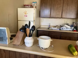 Photo #3: 202524428 Listing 