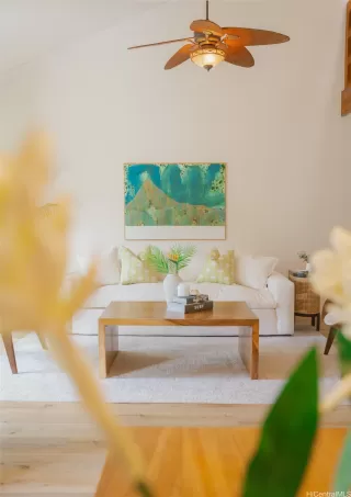 Photo #4: 202524438 Listing 