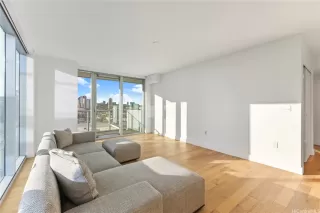 Photo #2: 202524441 Listing 