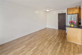 Photo #3: 202524450 Listing 