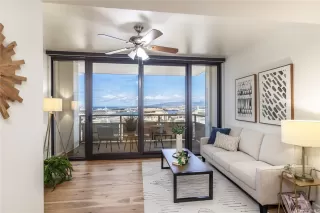 Photo #4: 202524451 Listing