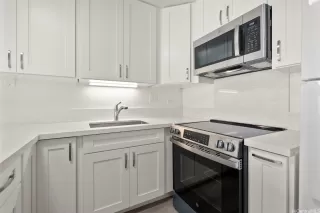 Photo #4: 202524459 Listing 