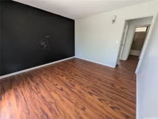 Photo #4: 202524485 Listing