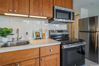 Photo #6: 202524491 Listing 