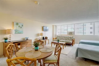 Photo #4: 202524503 Listing 