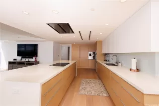 Photo #5: 202524507 Listing 