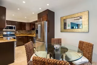 Photo #3: 202524516 Listing 