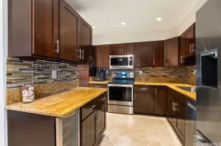 Photo #4: 202524516 Listing 