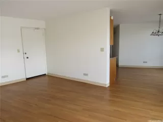 Photo #3: 202524522 Listing 