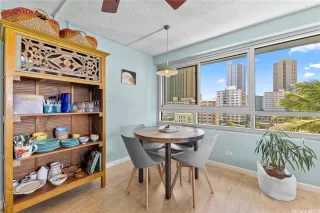 Photo #4: 202524524 Listing 