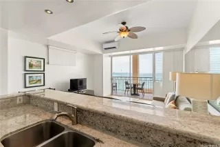 Photo #3: 202524530 Listing 