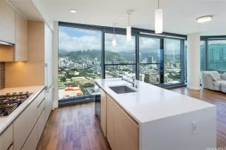 Photo #3: 202524536 Listing