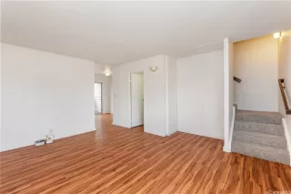 Photo #4: 202524539 Listing 