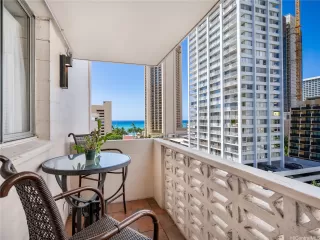 Photo #2: 202524540 Listing 