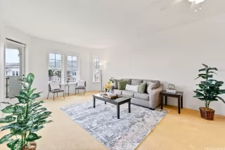 Photo #5: 202524542 Listing