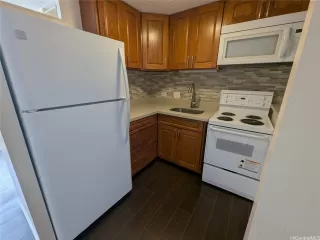 Photo #2: 202524545 Listing 