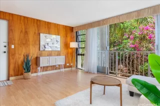 Photo #2: 202524561 Listing