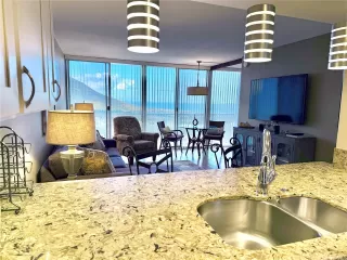 Photo #3: 202524565 Listing